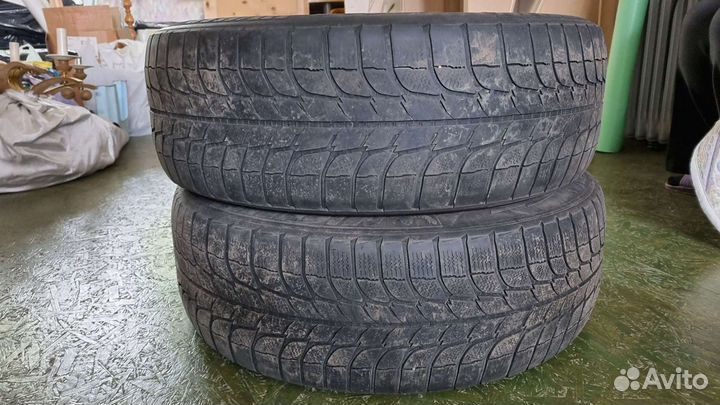 Michelin Latitude X-Ice 235/65 R17 104Q