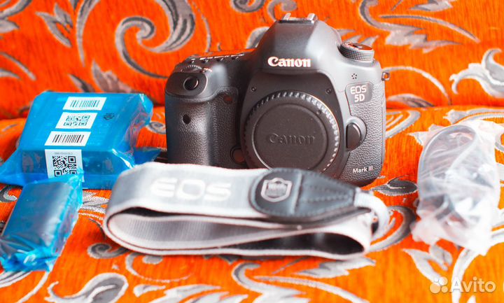 Canon 5D mark III +портретный Sigma 50mm 1.4