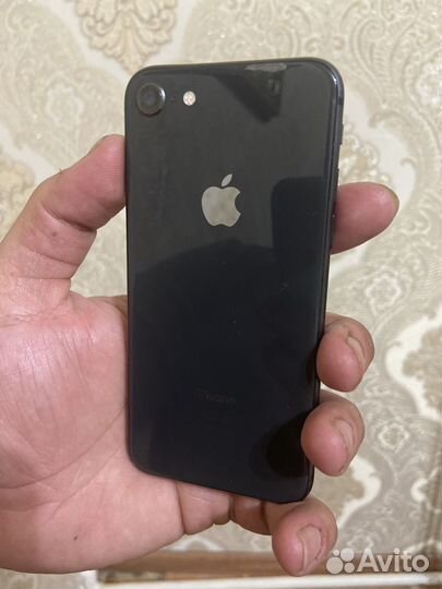 iPhone 8, 64 ГБ