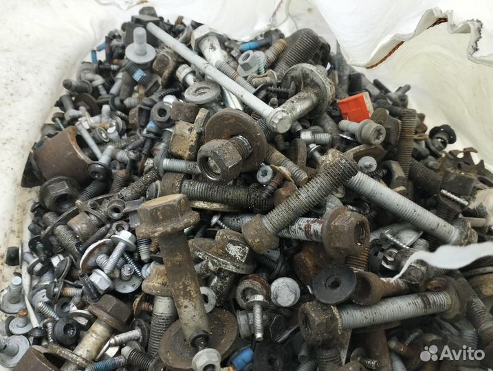 Комплект крепежа Audi Q7 4L