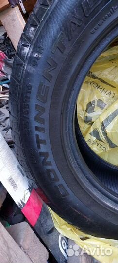 Continental CrossContact LX25 215/65 R16 98H