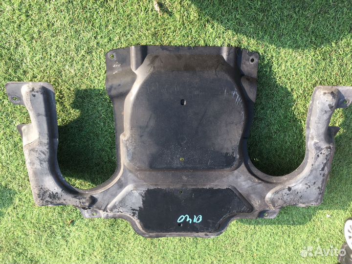 Защита двигателя на Мерседес E-class 211