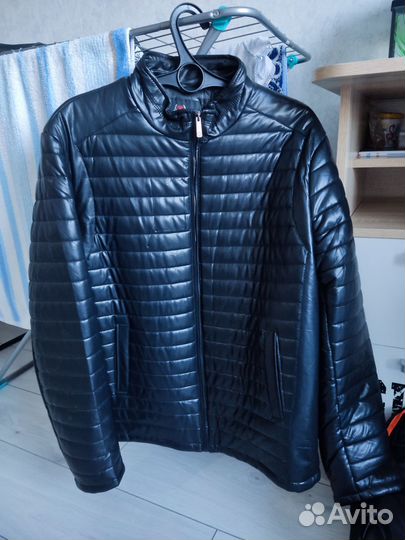 Продам куртку,новая