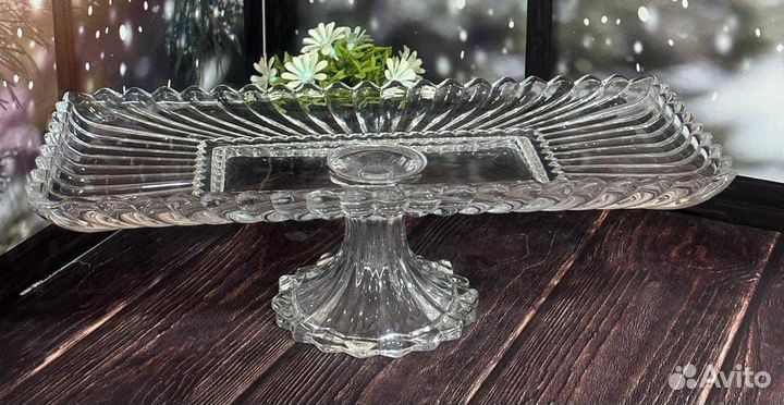 Рулетница на ножке