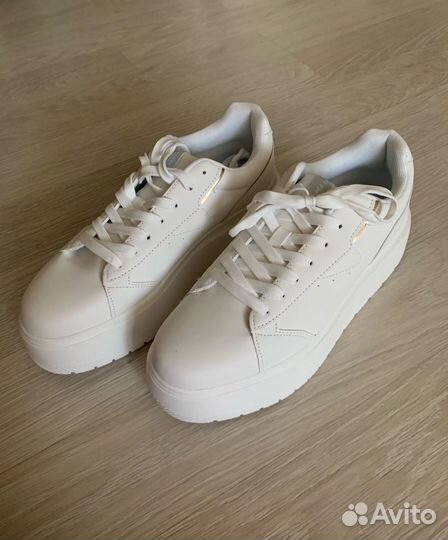 Кроссовки кеды bershka