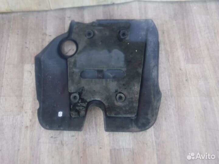 Крышка двигателя №25 Skoda Octavia Tour 2009