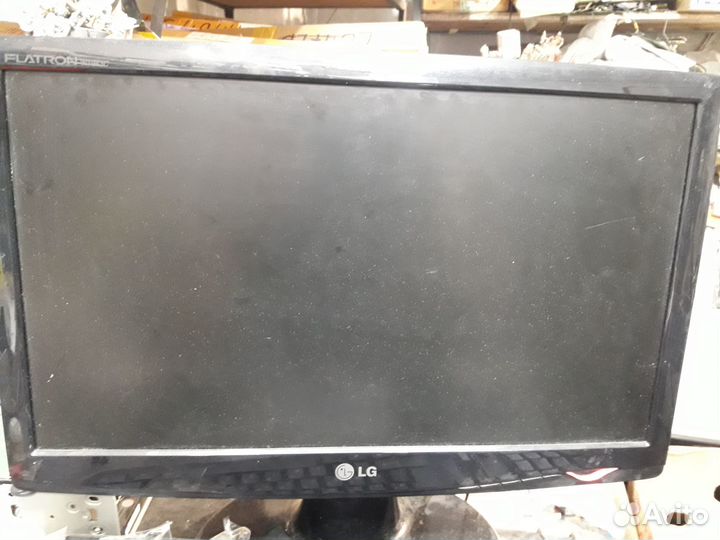 Монитор 20 дюймов