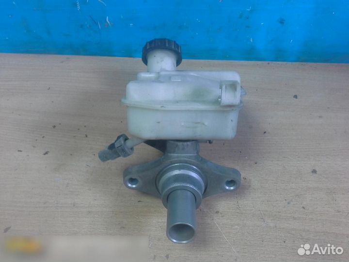 Цилиндр тормозной главный Ford Fusion 2002-2012