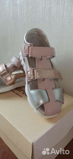 Сандали для девочки Юничел