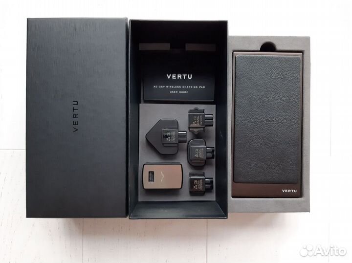 Vertu AC-35V беспроводное зарядное устройство
