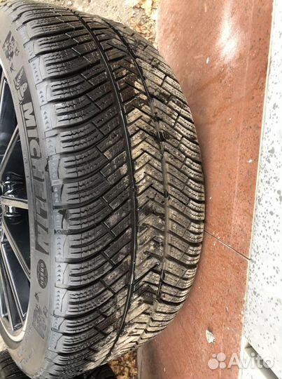 R20 Accelera 651 255/40, PCD 4x98 DIA 10