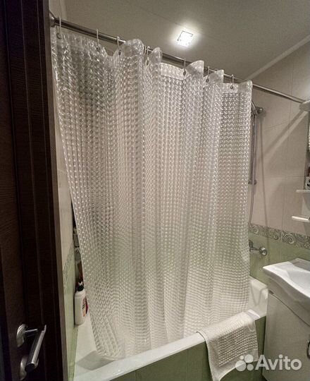 Шторы для ванной новые