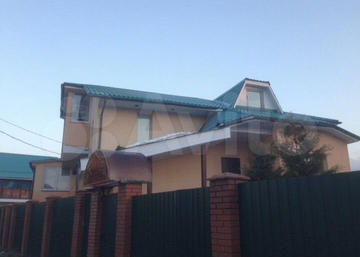 Дом 130 м² на участке 4 сот.