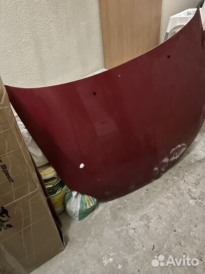 Капот на mitsubishi lancer 9