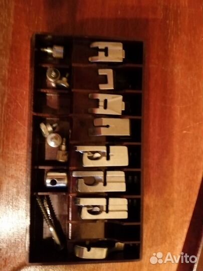 Продам швейную машинку