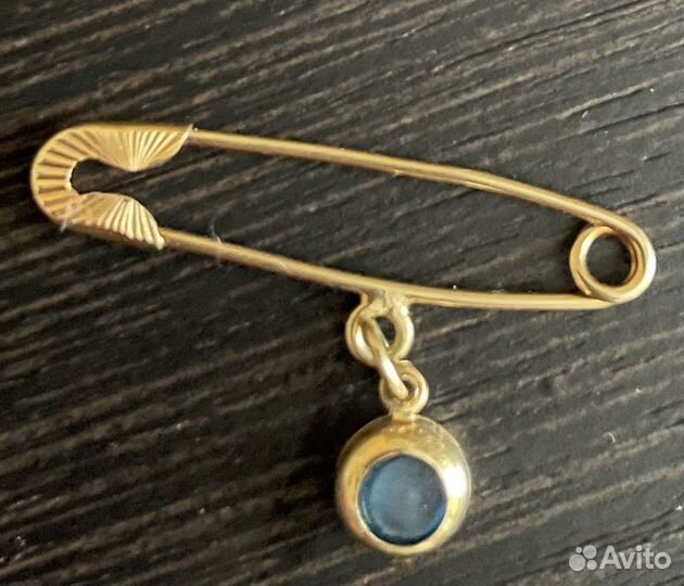 Золотая булавка