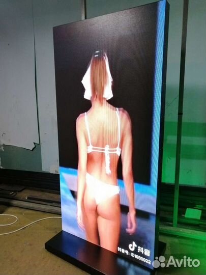 Видеостойка (напольный LED экран) для рекламы