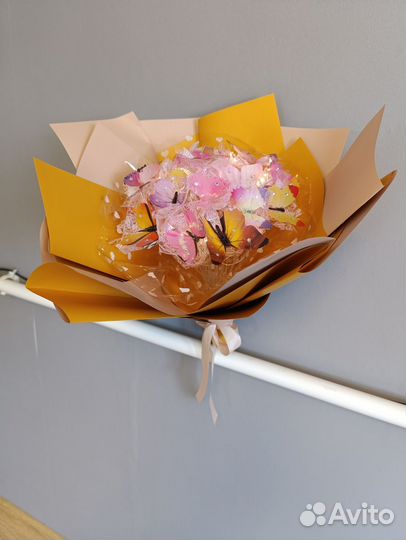 Готовый букет из бабочек