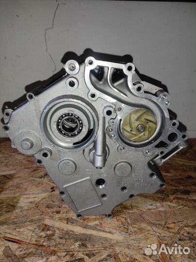 Двигатель от снегохода BRP V-1000 в разборе