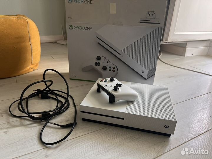 Xbox One s 1тб