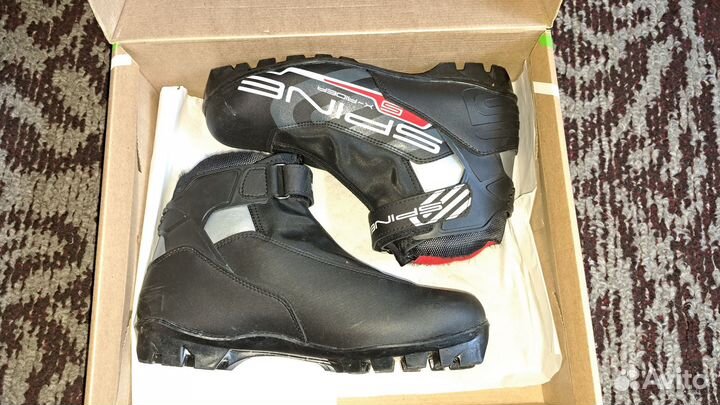 Лыжные ботинки spine