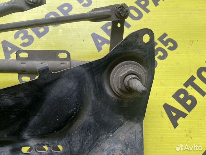 Трапеция стеклоочистителей Ford Fusion