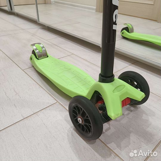 Самокат детский четырех колесный