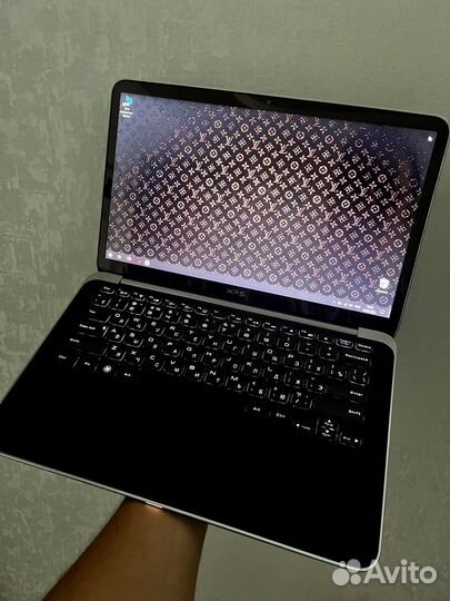 Ультрабук Dell XPS 13 (core i5,4gb,512gb SSD)