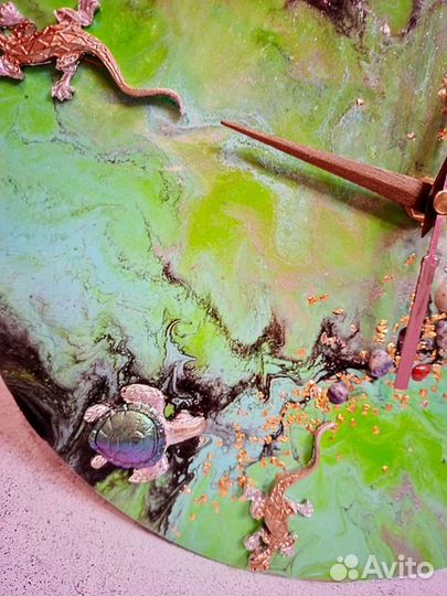 Настенные часы 'таинственный остров'