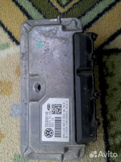 Блок управления двс Фольксваген Поло 03c906014b