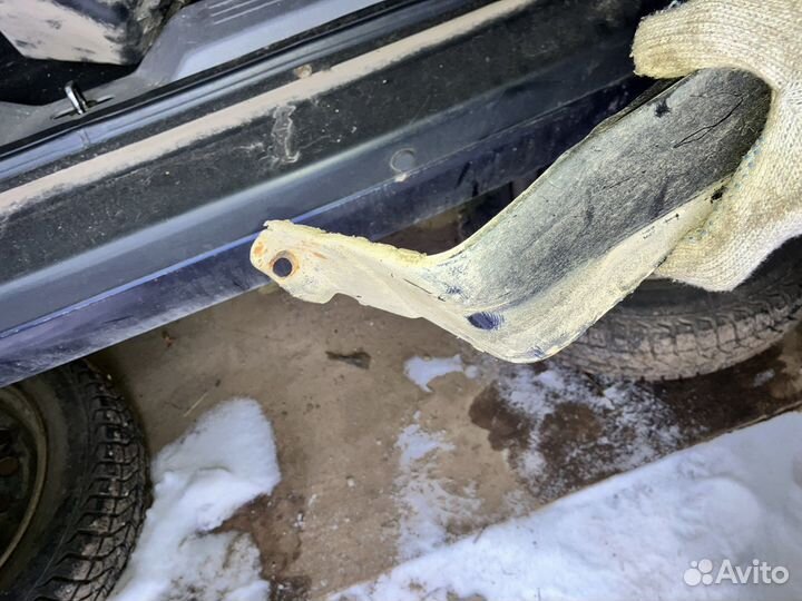Крыло на Hyundai Matrix