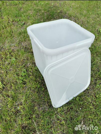 Пластиковые контейнеры