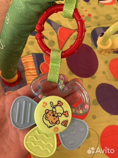 Развивающий коврик для малыша