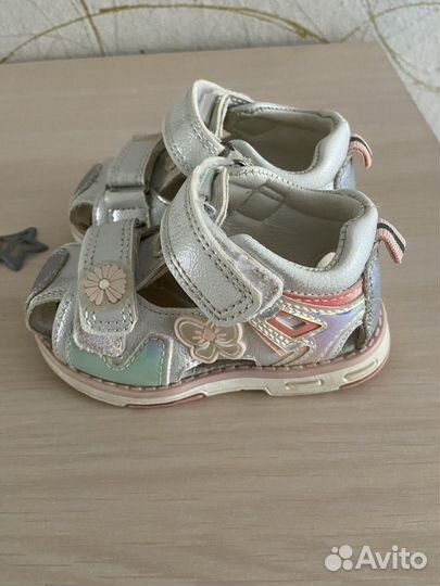 Обувь для девочки