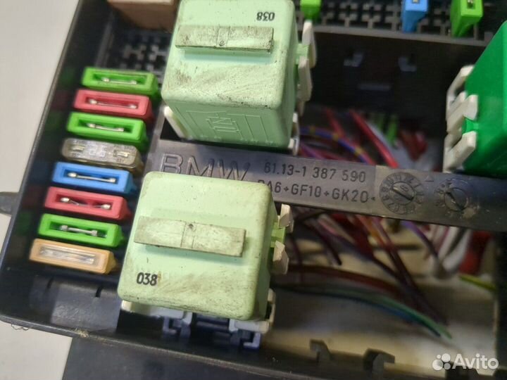 Блок предохранителей BMW 3 E36, 1998