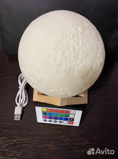 Ночник луна