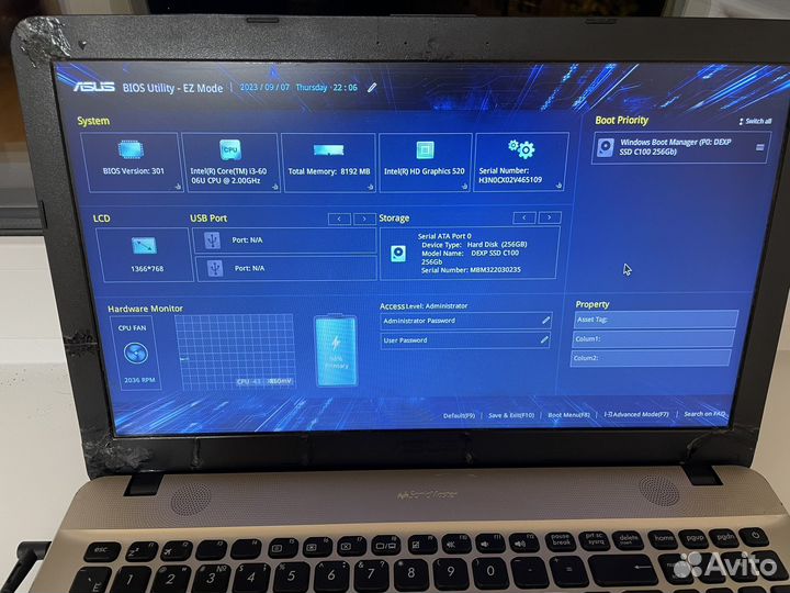 Ноутбук asus i3 6th Gen/GT920M2GB/8gbddr4/SSD