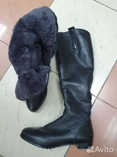 Сапоги жен. демис-е, зимние нат.кожа,нат. мех б/у