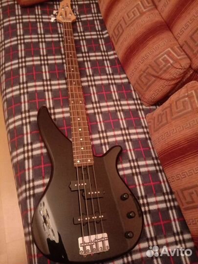 Бас гитара Yamaha RBX-170