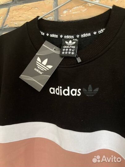 Спортивный костюм Adidas