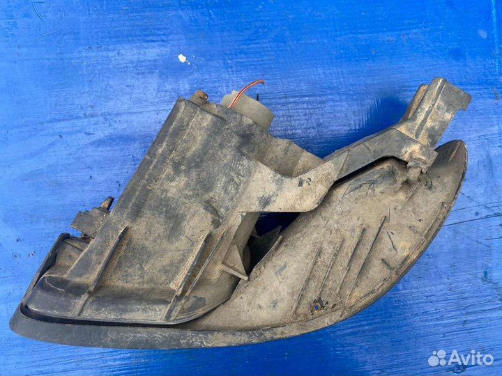 Фара противотуманная Nissan Maxima Cefiro A33