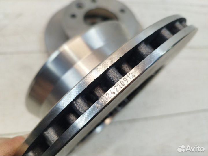 Тормозной диск передний Mercedes Sprinter W904