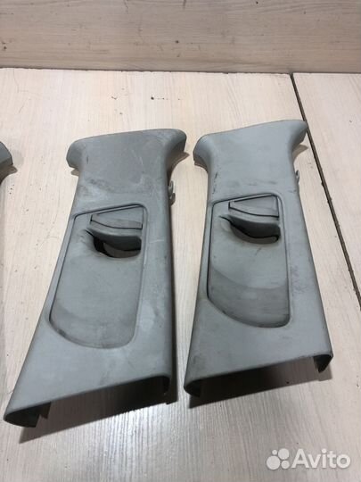 Обшивка средней стойки Skoda Octavia A5