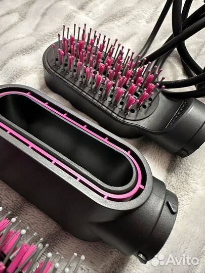 Фен-расческа с насадками