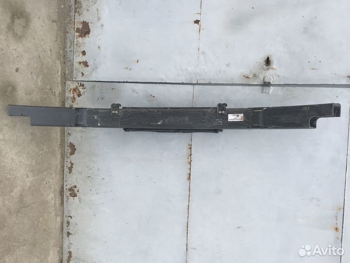 Карбоновый усилитель переднего бампера bmw e63