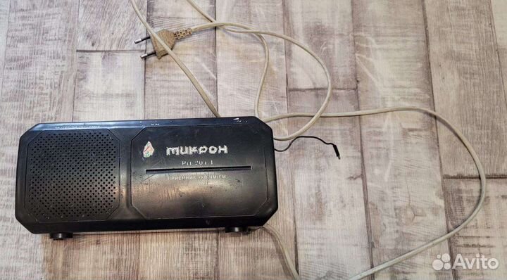 Радиоприемник VEF 202 Микрон СССР