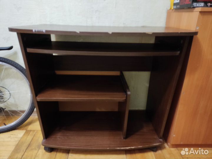 Компьютерный стол