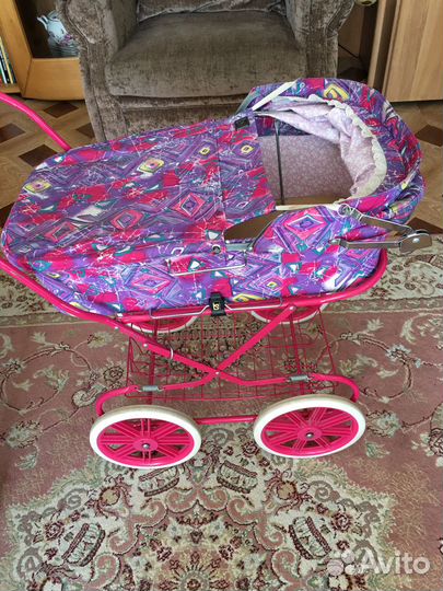 Коляска для кукол