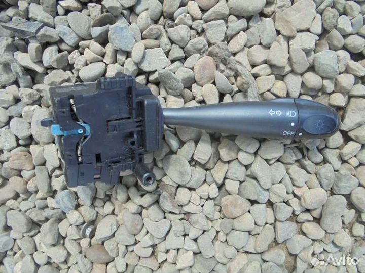 Гитара правая Toyota Vitz SCP10 1SZ-FE 2003/11