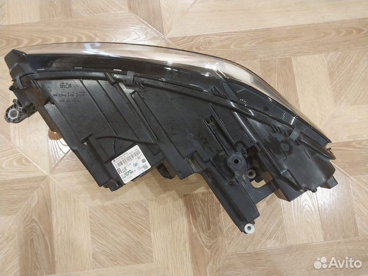 Фара volkswagen polo liftback